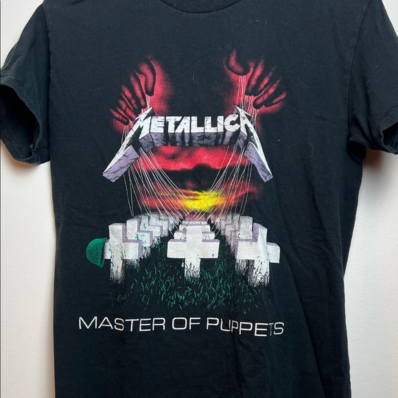 Metallica Master of Puppets T-Shirt - Picture 1 of 3